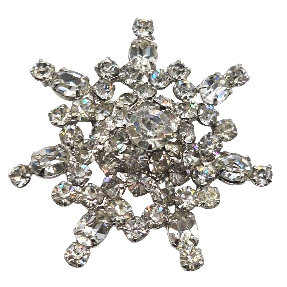 VTG Snowflake Rhinestone Brooch Winter Christmas Sparkle Silver Tone Pin Gift